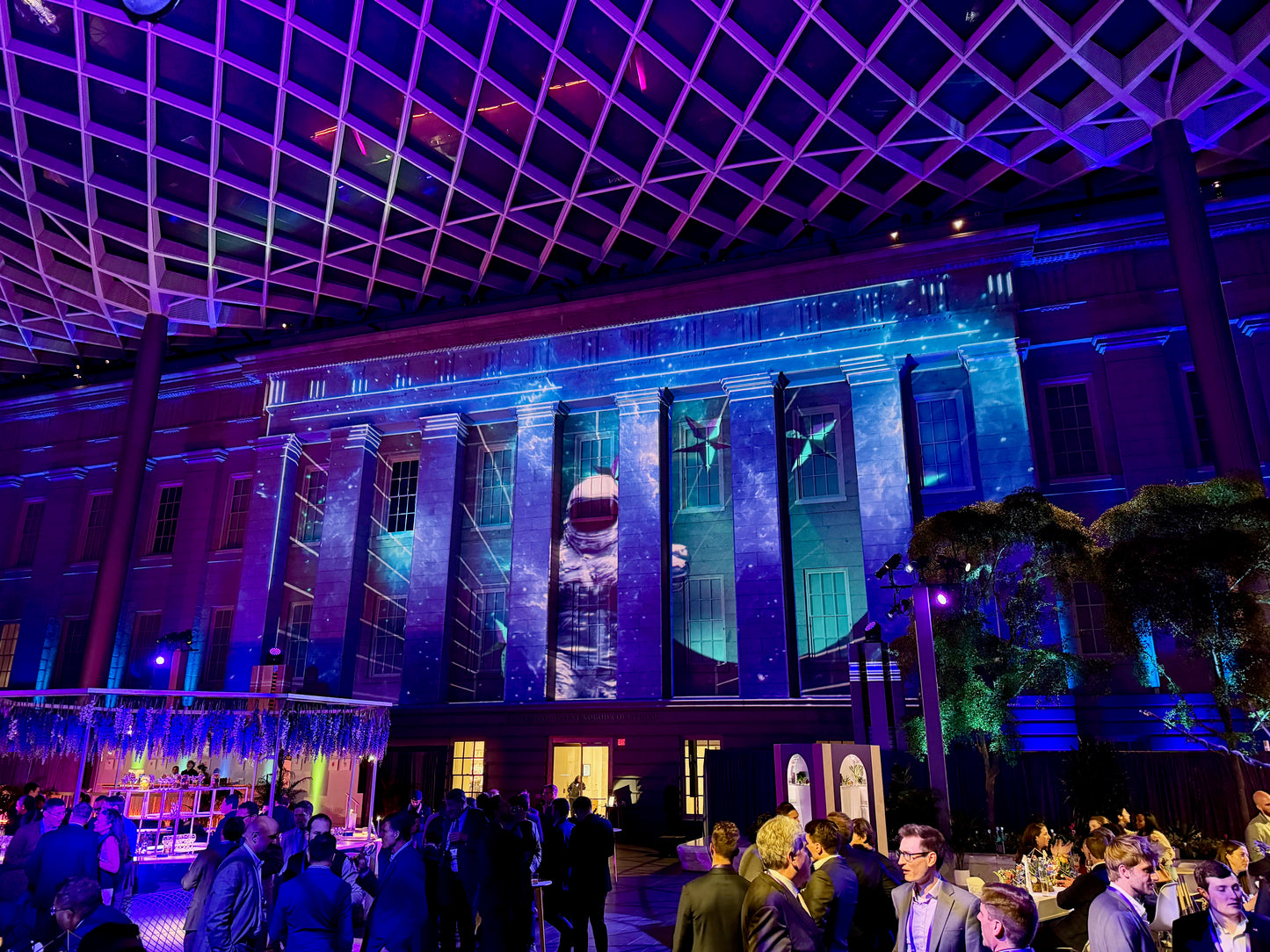 Architectural Projection Mapping Experience